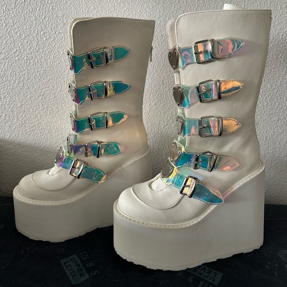 Demonia dolls kills white 5 strap platform boots size 8 - Picture 2 of 7